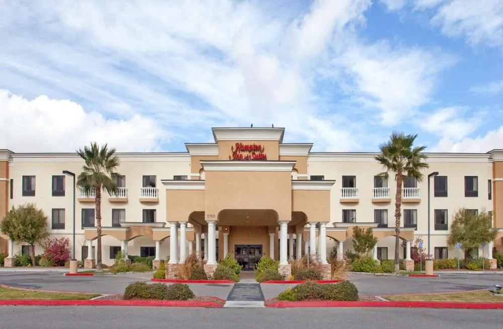 Hampton Inn And Suites Hemet hotel hero