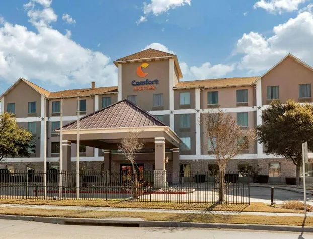 Comfort Suites Waco Near University Area hotel detail image 1