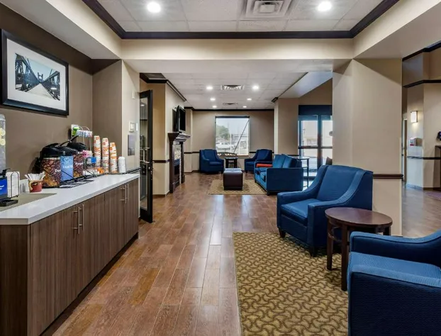 Comfort Suites Waco Near University Area hotel detail image 3