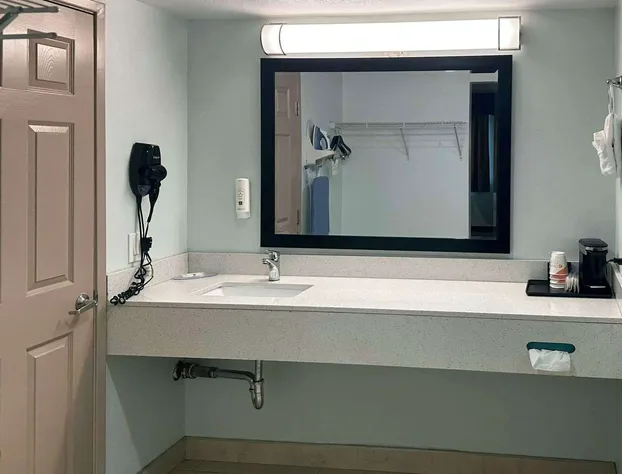 Quality Inn Fairfield Napa Valley Area hotel detail image 4