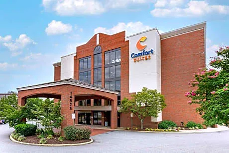 Comfort Suites Near Potomac Mills hotel hero