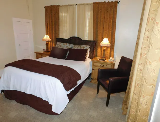 Rainbow Courts Motel hotel detail image 3