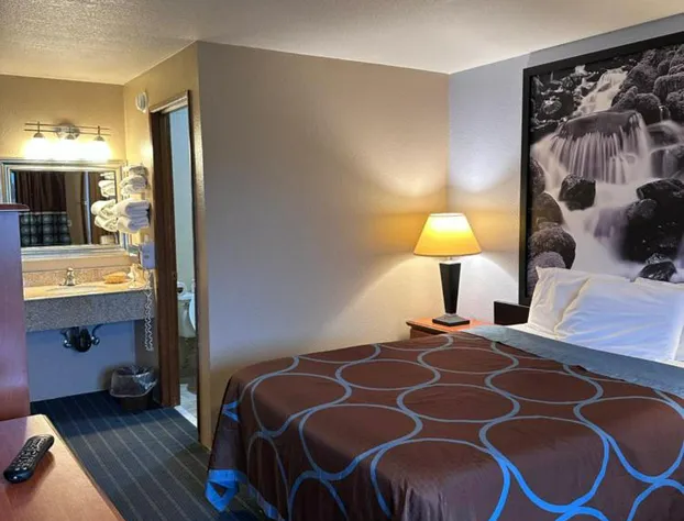 Super 8 by Wyndham Vancouver East hotel detail image 1