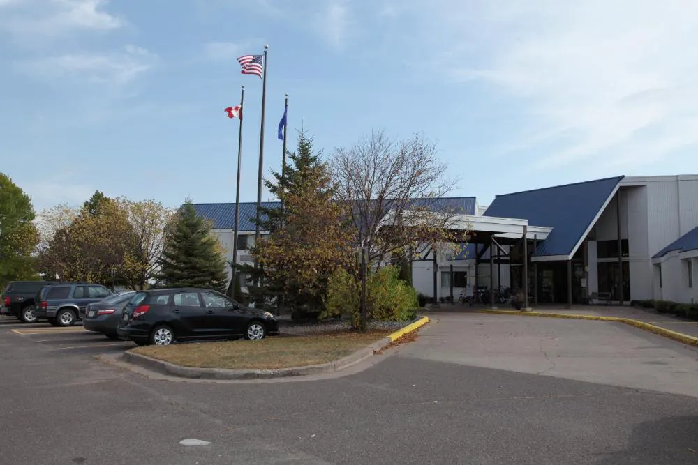 Barker's Island Inn Resort hotel hero