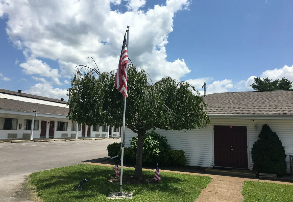 Ambassador Inn And Suites hotel hero