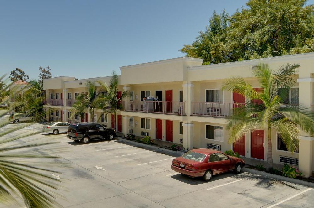 Vagabond Inn Hacienda Heights hotel hero