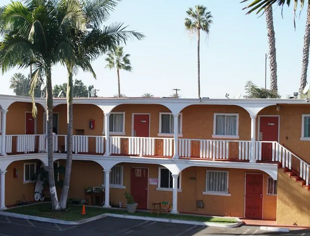 Paradise Inn & Suites hotel detail image 1