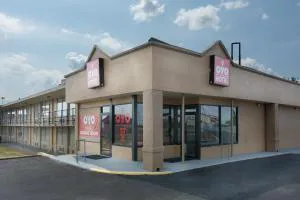 Americas Best Value Inn Macon hotel hero