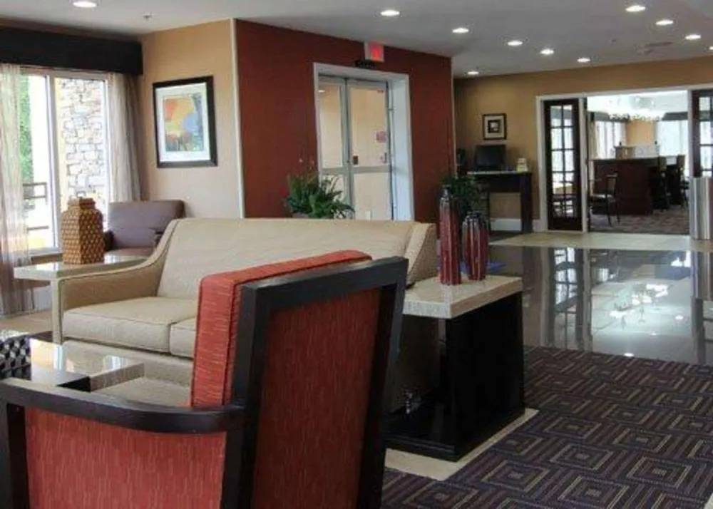Quality Inn & Suites Greenville near downtown hotel hero