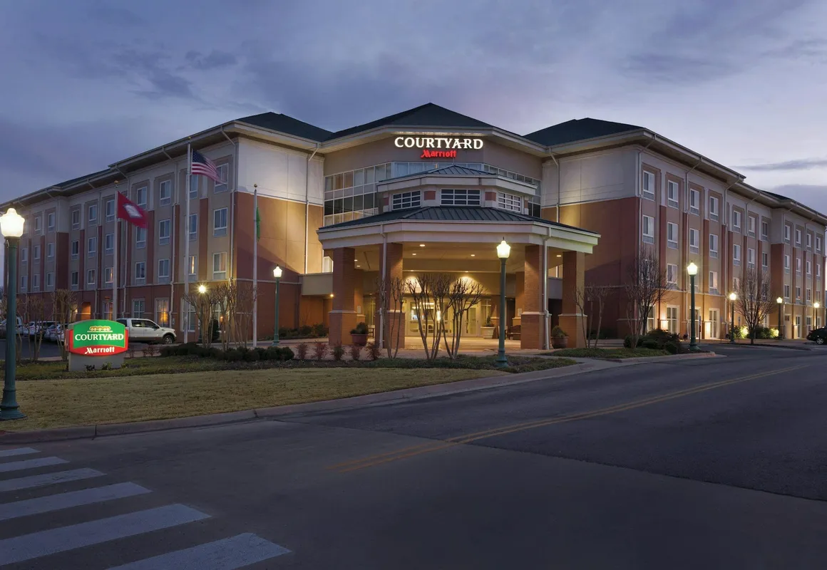 Courtyard Marriott Fort Smith Downtown hotel hero