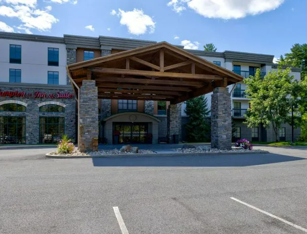 Hampton Inn & Suites Lake George hotel detail image 1