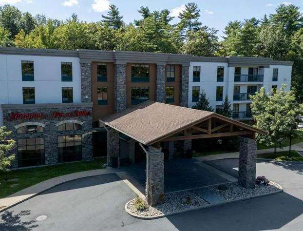 Hampton Inn & Suites Lake George hotel detail image 1