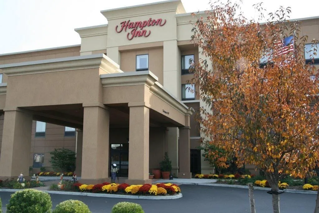 Hampton Inn Garden City Long Island hotel hero