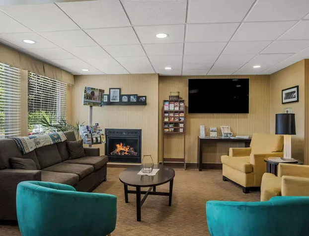 Quality Inn & Suites Chambersburg Northeast hotel detail image 2