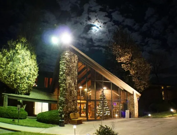 Riverbank Lodge hotel detail image 1