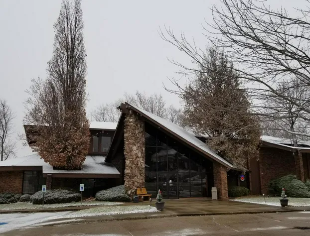 Riverbank Lodge hotel detail image 2