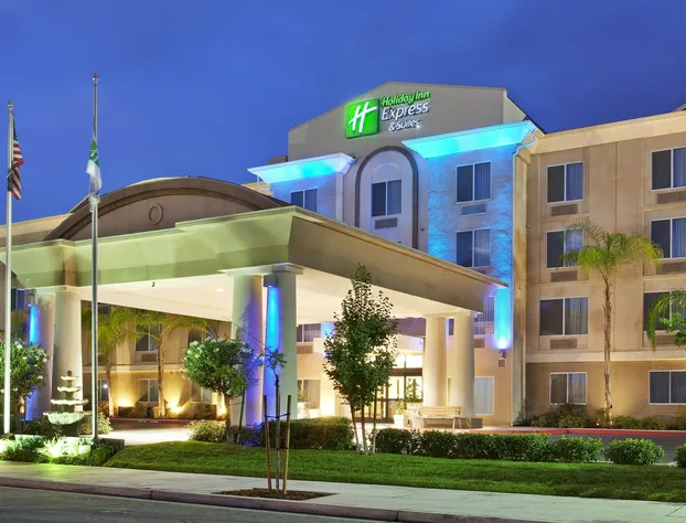 Holiday Inn Express Hotel & Suites River Park by IHG hotel detail image 2