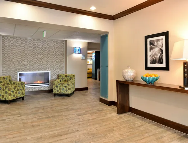 Holiday Inn Express Hotel & Suites River Park by IHG hotel detail image 3