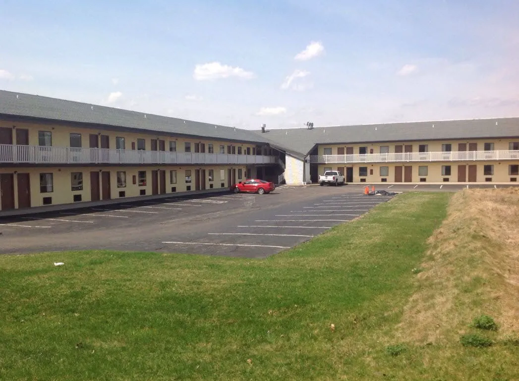 Hilltop Inn hotel hero