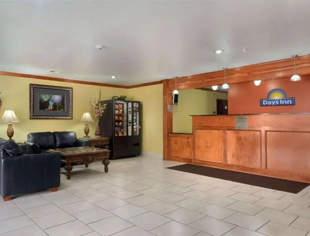 Days Inn by Wyndham Lumberton hotel detail image 2