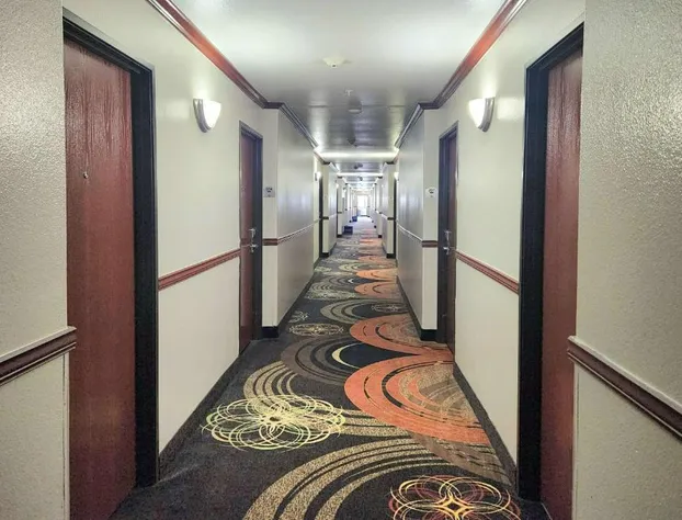 Days Inn by Wyndham Lumberton hotel detail image 4