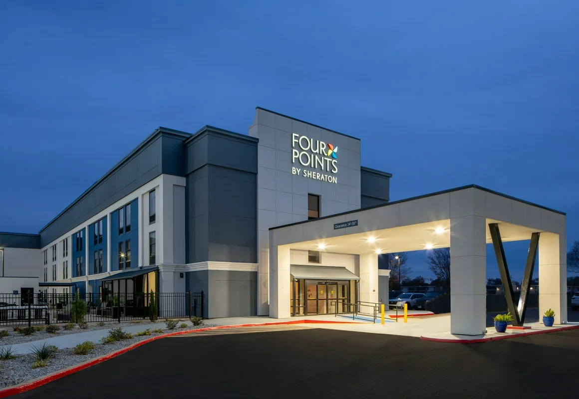 Four Points by Sheraton Alexandria hotel hero