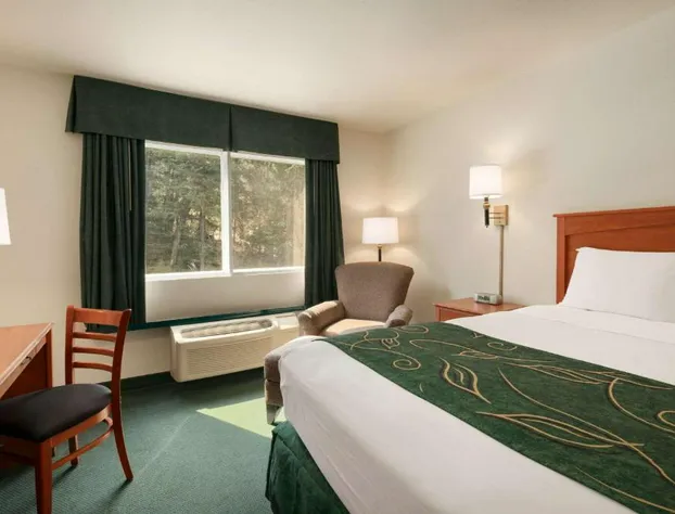 Travelodge by Wyndham Dunsmuir hotel detail image 4