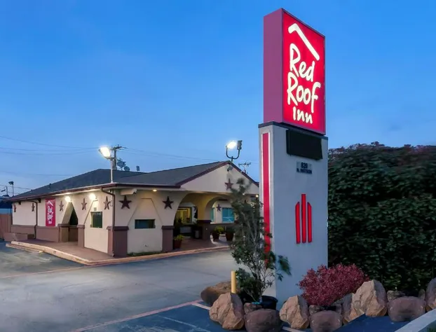 Red Roof Inn Arlington - Entertainment District hotel detail image 1