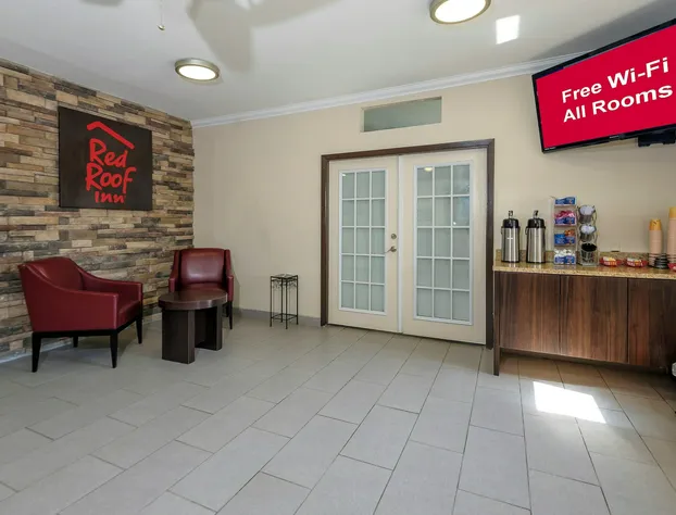 Red Roof Inn Arlington - Entertainment District hotel detail image 3