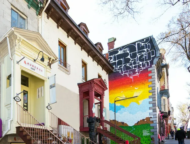 Montreal Espace Confort hotel detail image 4