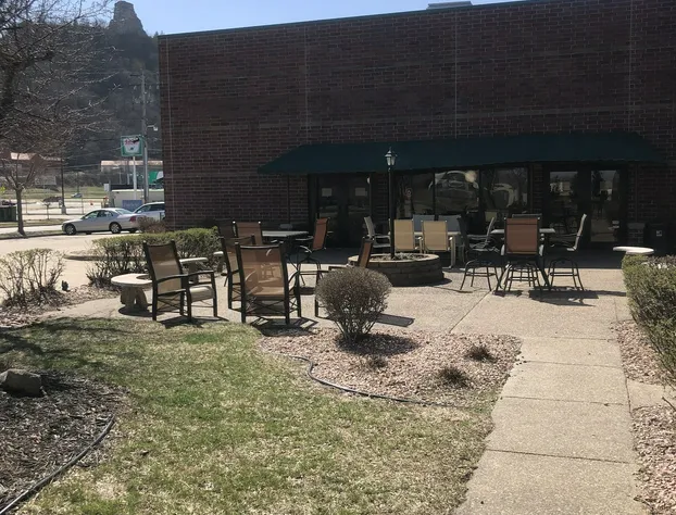 Express Suites Riverport Inn & Suites hotel detail image 2