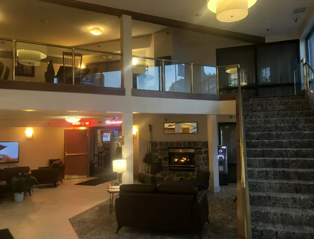 Express Suites Riverport Inn & Suites hotel detail image 4