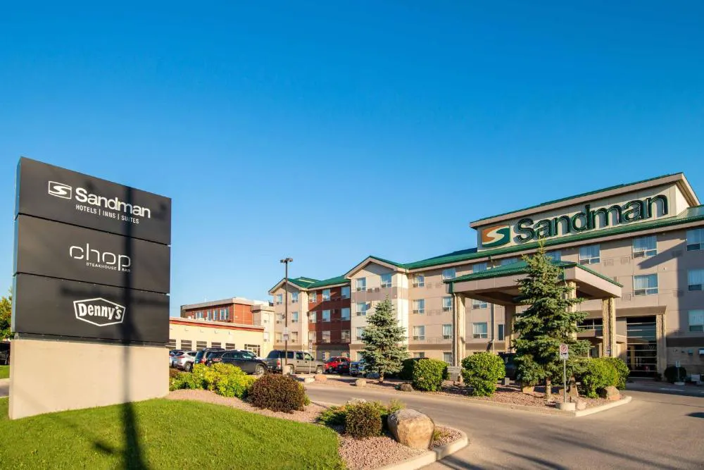 Sandman Hotel & Suites Winnipeg Airport hotel hero