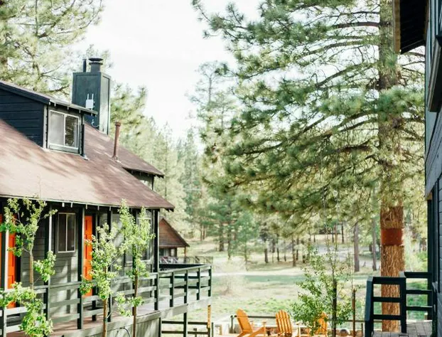 Noon Lodge at Mallard Bay hotel detail image 1