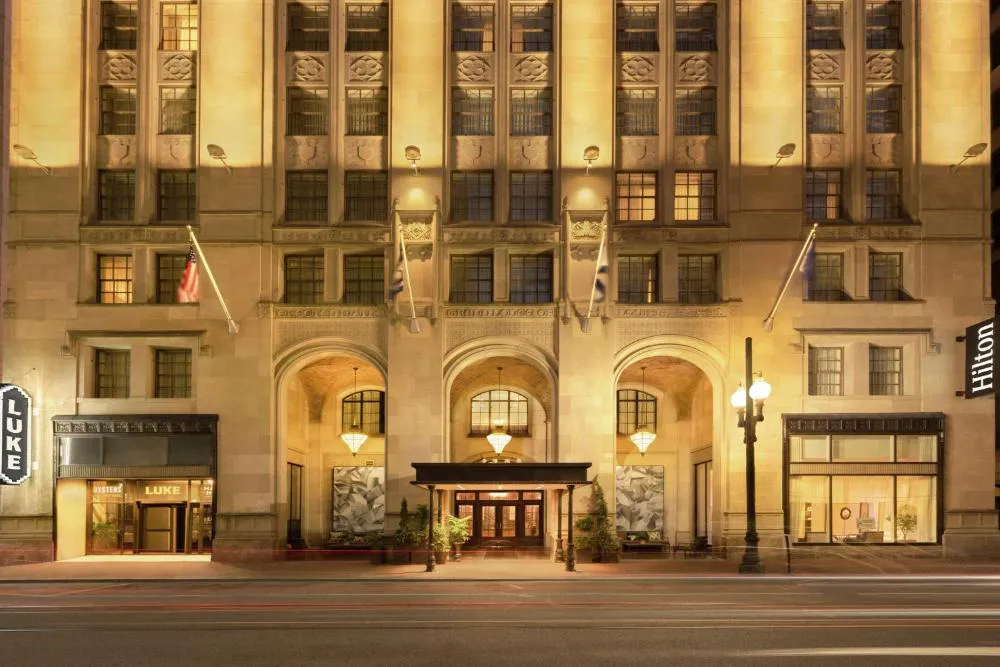 Hilton New Orleans/St. Charles Avenue hotel hero