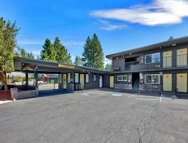 Secrets Inn Lake Tahoe hotel detail image 4