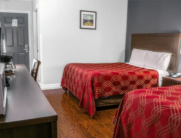 Econo Lodge Miramichi hotel detail image 4