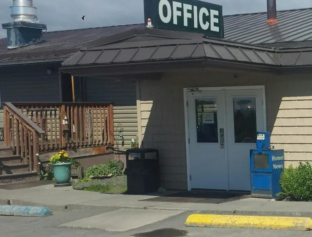 Beluga Lake Lodge hotel detail image 1