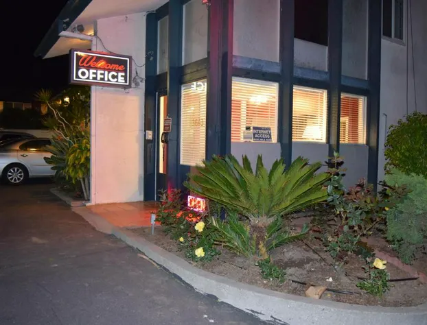 Rose Garden Inn hotel detail image 1