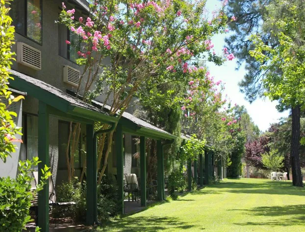 Majestic Mountain Inn hotel detail image 3