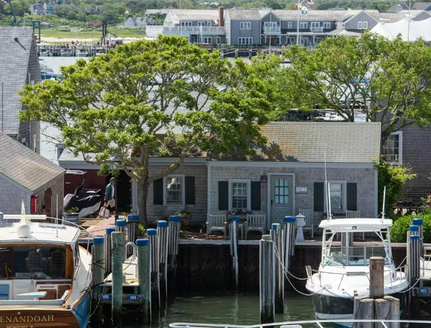 The Cottages at Nantucket Boat Basin hotel detail image 3