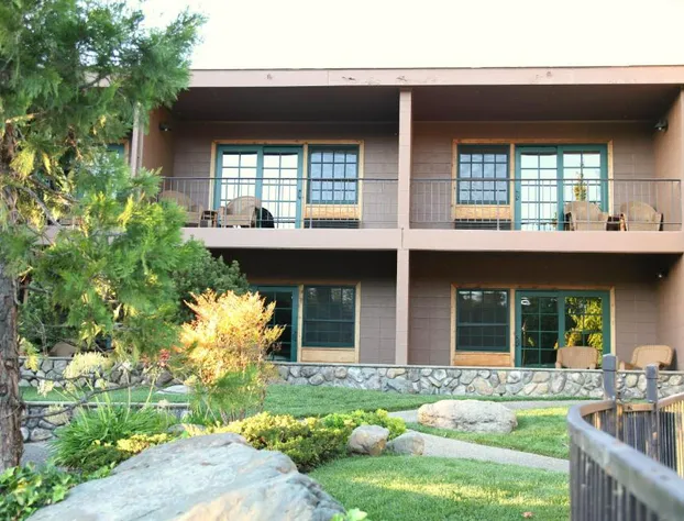 The Lodge at Riverside hotel detail image 2