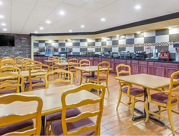 Ramada by Wyndham Macon hotel detail image 3