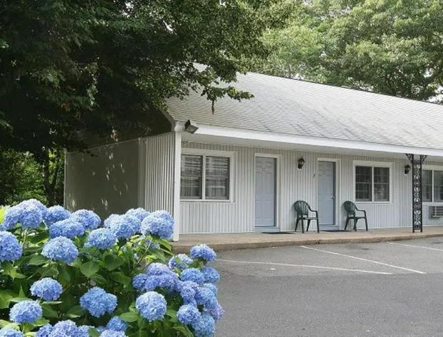 Skaket Beach Motel hotel detail image 1