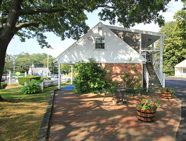 Skaket Beach Motel hotel detail image 4