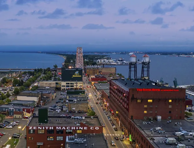 The Suites Hotel at Waterfront Plaza hotel detail image 4