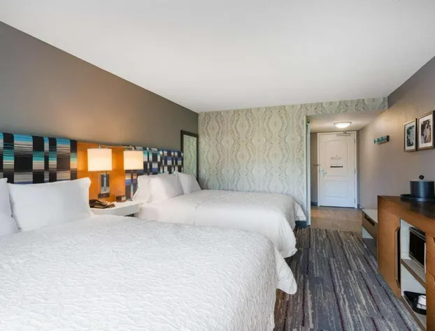 Hampton Inn & Suites Herndon-Reston hotel detail image 4