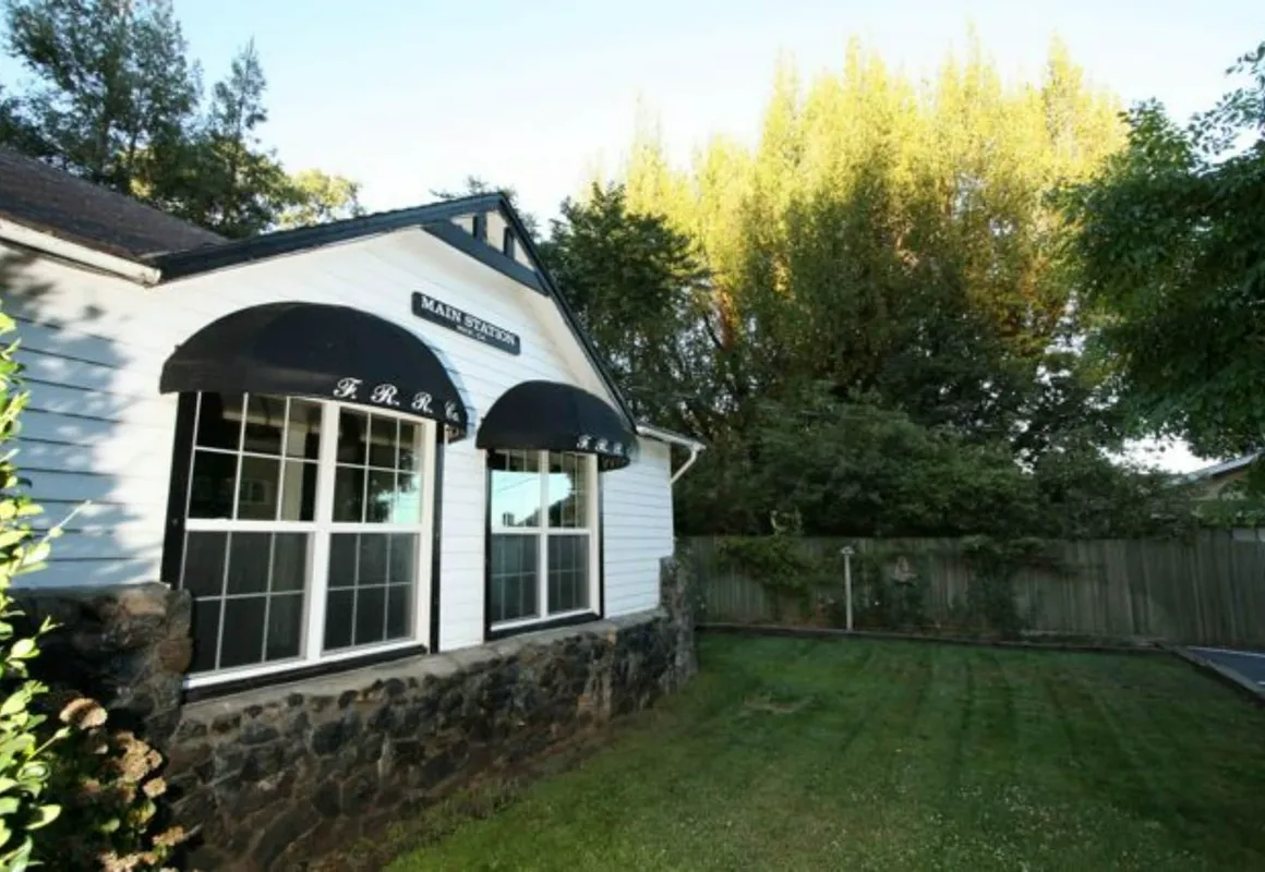 Featherbed Railroad B&B Resort hotel hero