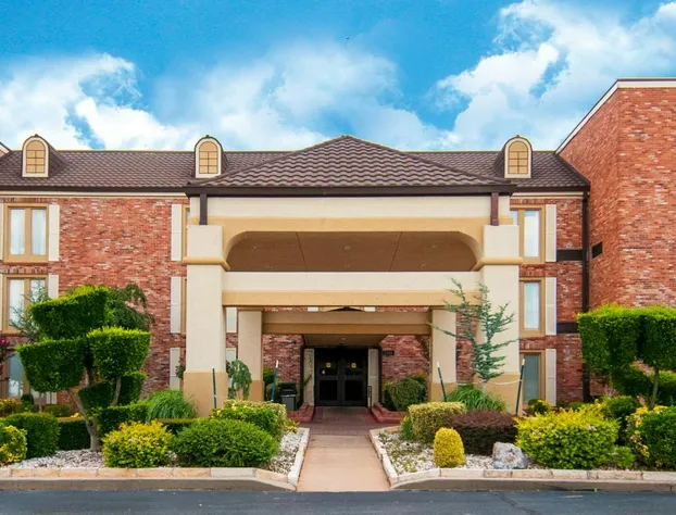Governor's Suites Hotel Oklahoma City Airport Area hotel detail image 1