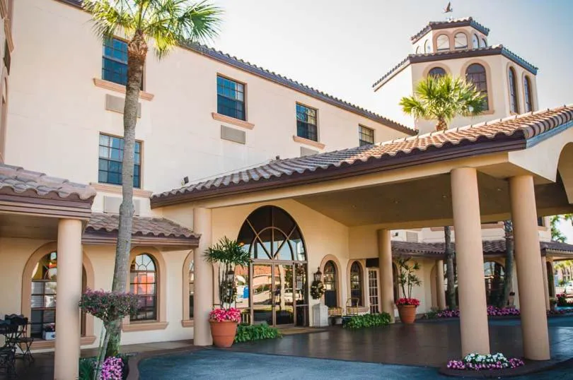 Inn On The Lakes hotel hero